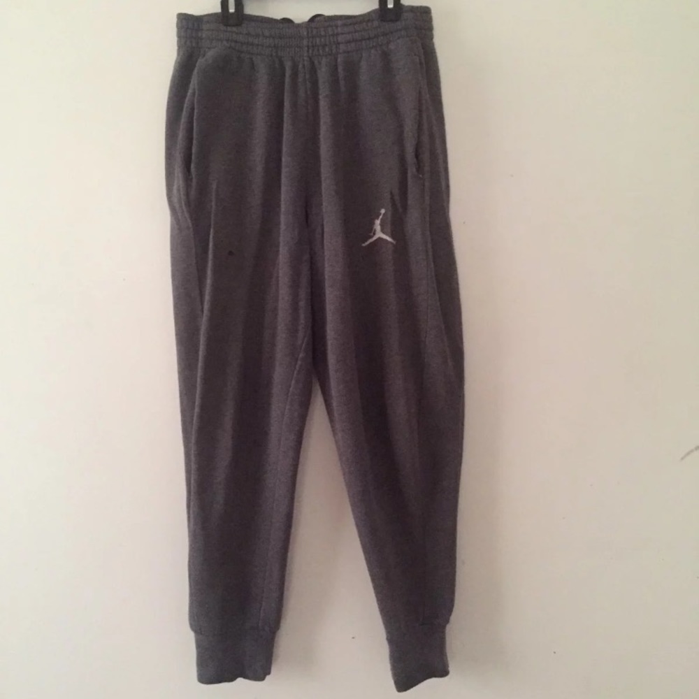 Nike jordans joggers